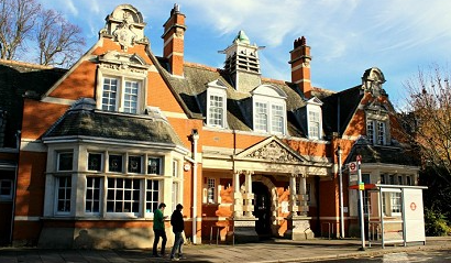 Teddington Library, front of building on a bright sunny day
